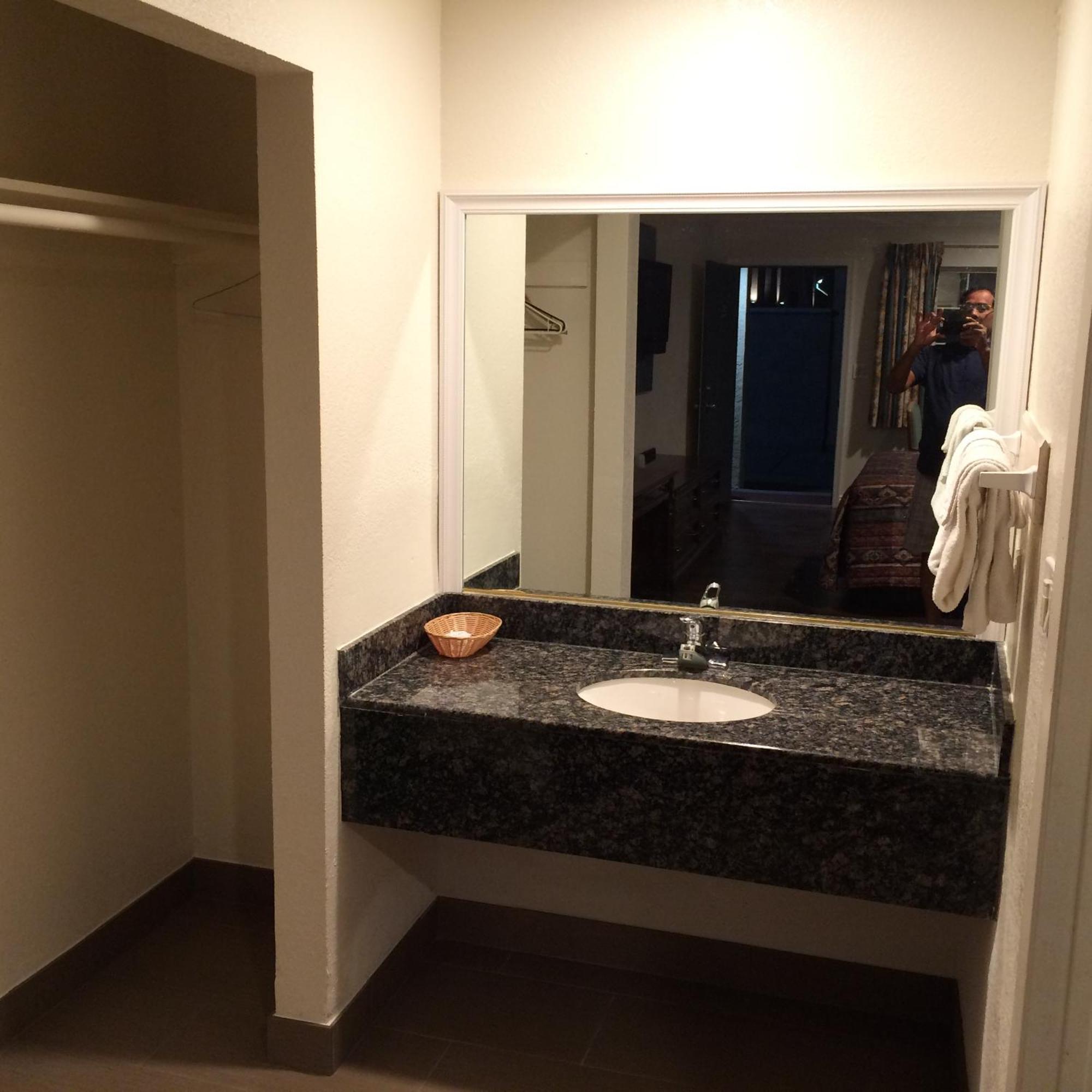 Royal Inn Lomita Δωμάτιο φωτογραφία